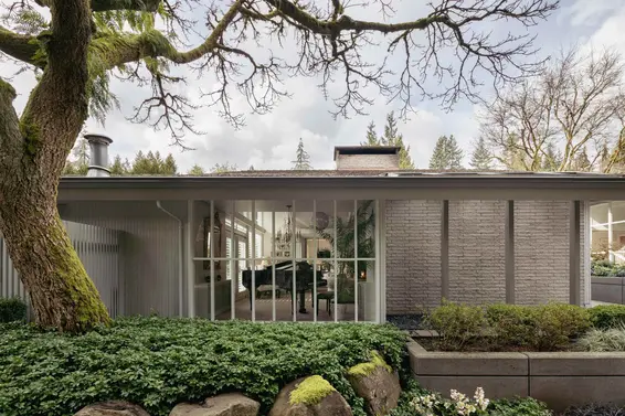 425 Rabbit Lane, West Vancouver For Sale - image 5