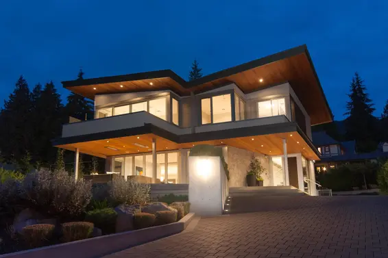 3023 Mathers Avenue, West Vancouver For Sale - image 2