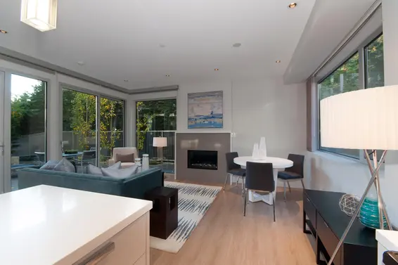 3023 Mathers Avenue, West Vancouver For Sale - image 9