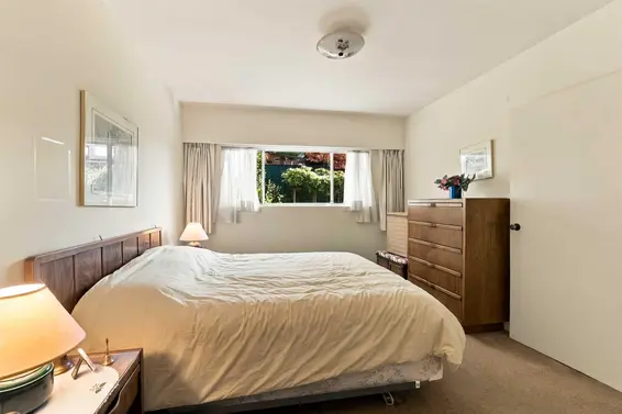 4243 Delbrook Avenue, North Vancouver For Sale - image 15