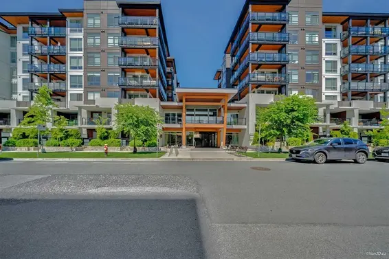 514 108 East 8th Street, North Vancouver