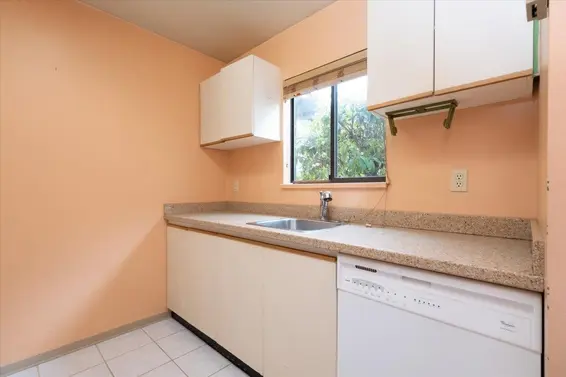 22 230 West 14th Street, North Vancouver For Sale - image 9