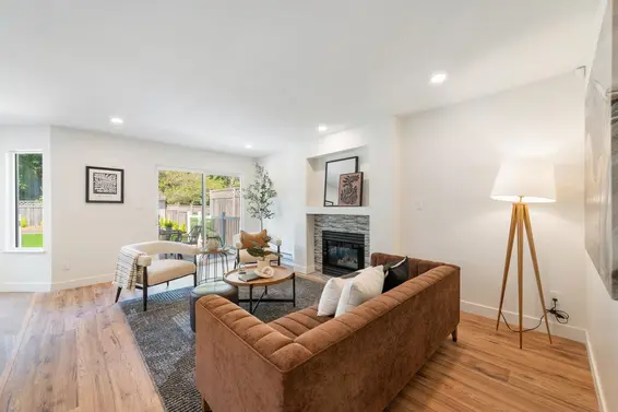 2111 Philip Avenue, North Vancouver For Sale - image 18