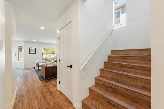 2111 Philip Avenue, North Vancouver For Sale - image 19