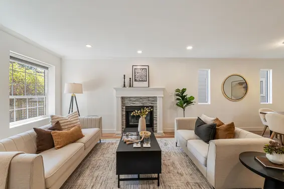 2111 Philip Avenue, North Vancouver For Sale - image 3