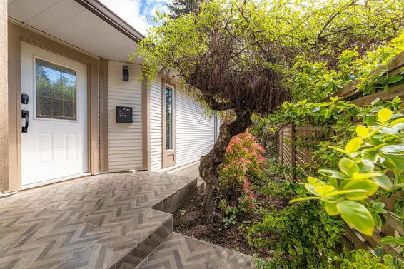 2111 Philip Avenue, North Vancouver For Sale - image 34