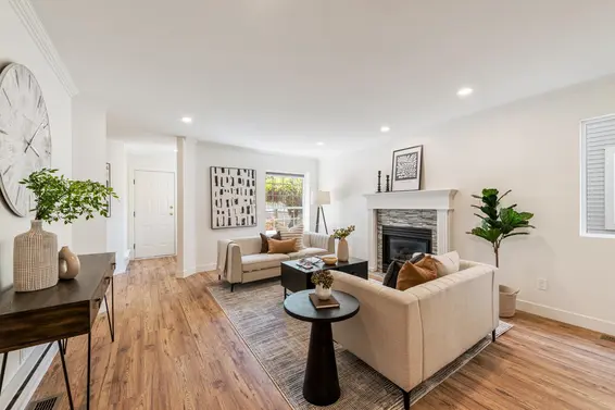 2111 Philip Avenue, North Vancouver For Sale - image 4