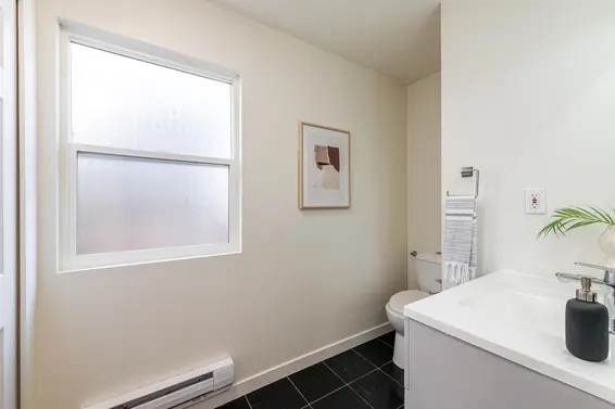 2111 Philip Avenue, North Vancouver For Sale - image 8