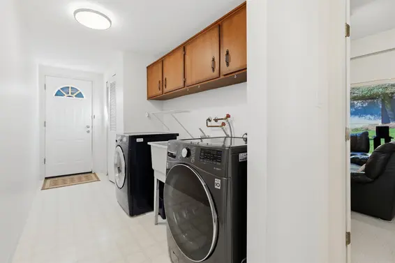 2716 Byron Road, North Vancouver For Sale - image 19