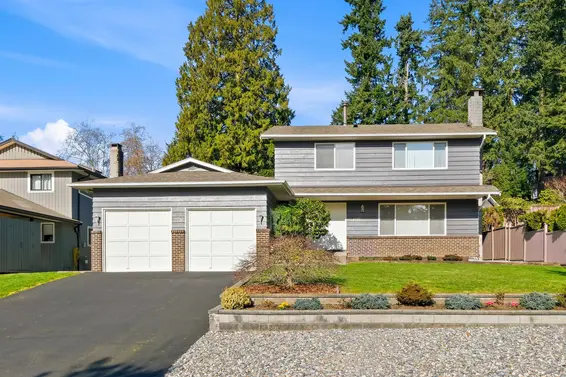 2716 Byron Road, North Vancouver For Sale - image 2