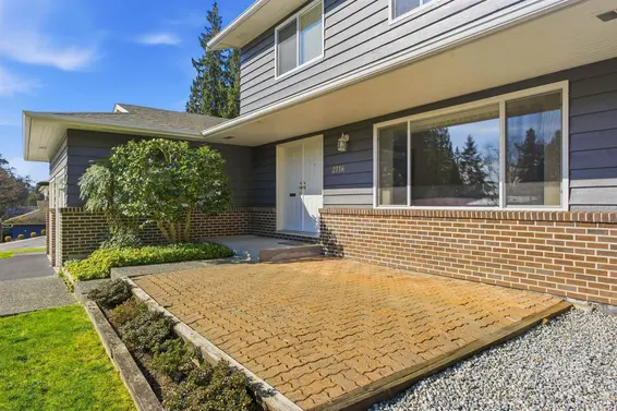 2716 Byron Road, North Vancouver For Sale - image 3