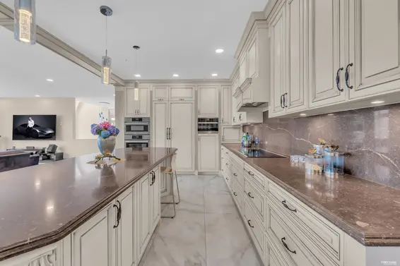 2589 Chairlift Road, West Vancouver For Sale - image 19
