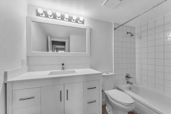 214 251 West 4th Street, North Vancouver For Sale - image 10