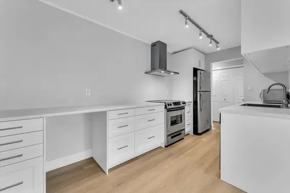 214 251 West 4th Street, North Vancouver For Sale - image 4