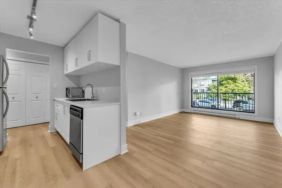 214 251 West 4th Street, North Vancouver For Sale - image 7