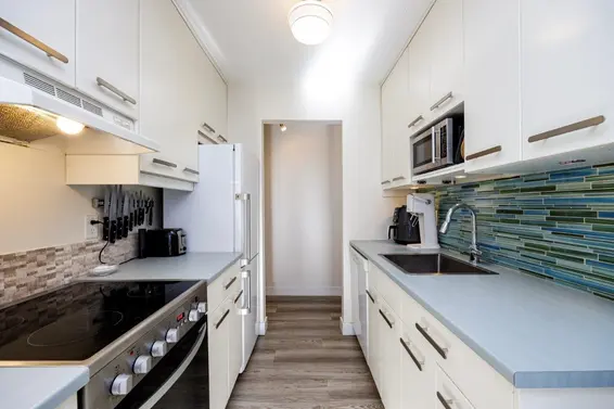 203 270 West 3rd Street, North Vancouver For Sale - image 18