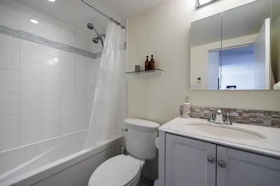 203 270 West 3rd Street, North Vancouver For Sale - image 26