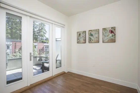 300 2432 Haywood Avenue, West Vancouver For Sale - image 9