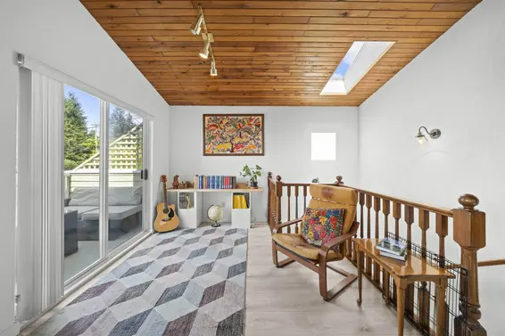 3454 St. Georges Avenue, North Vancouver For Sale - image 3