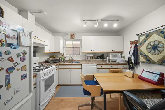 3454 St. Georges Avenue, North Vancouver For Sale - image 30