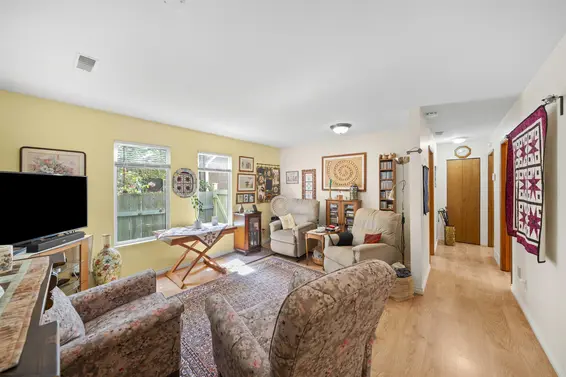 3454 St. Georges Avenue, North Vancouver For Sale - image 31