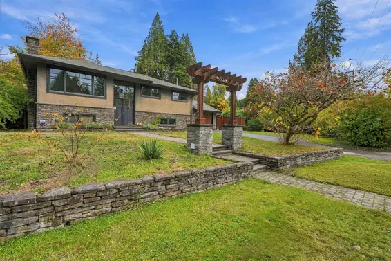 444 Evergreen Place, North Vancouver