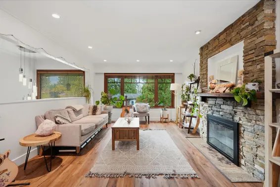 444 Evergreen Place, North Vancouver For Sale - image 13