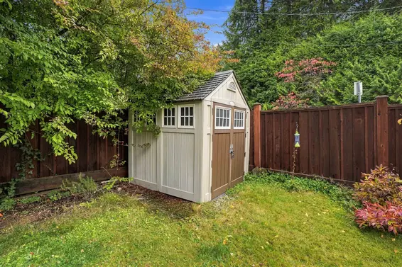 444 Evergreen Place, North Vancouver For Sale - image 38