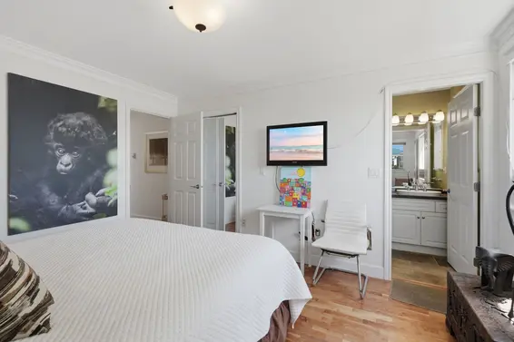 46 St. Patricks Avenue, North Vancouver For Sale - image 18