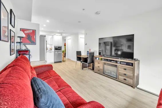 209 1519 Crown Street, North Vancouver For Sale - image 7