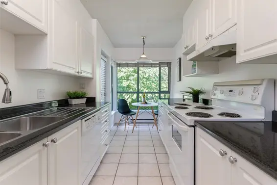 PH12 223 Mountain Highway, North Vancouver For Sale - image 18