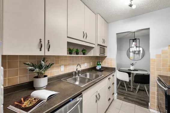 211 236 West 2nd Street, North Vancouver For Sale - image 14