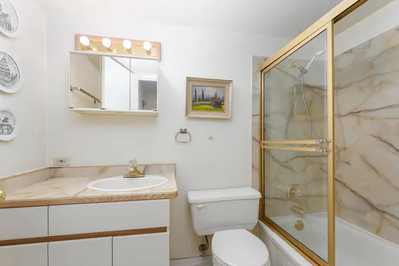 308 555 West 28th Street, North Vancouver For Sale - image 12