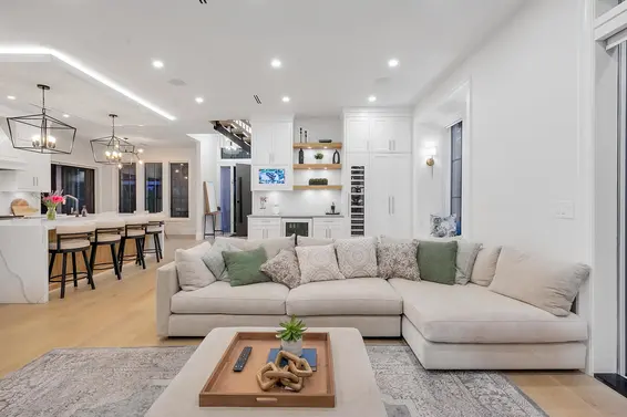 1395 West 21st Street, North Vancouver For Sale - image 4