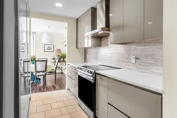 1609 2024 Fullerton Avenue, North Vancouver For Sale - image 10