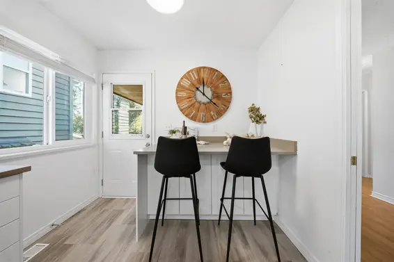 1825 Peters Road, North Vancouver For Sale - image 11