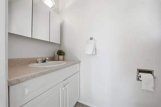 1825 Peters Road, North Vancouver For Sale - image 16
