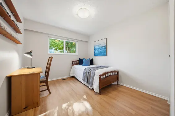 1825 Peters Road, North Vancouver For Sale - image 17