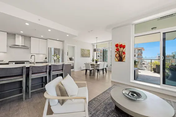 208 135 West 2nd Street, North Vancouver For Sale - image 8