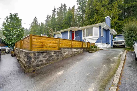 1749 Deep Cove Road, North Vancouver