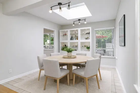 1749 Deep Cove Road, North Vancouver For Sale - image 10