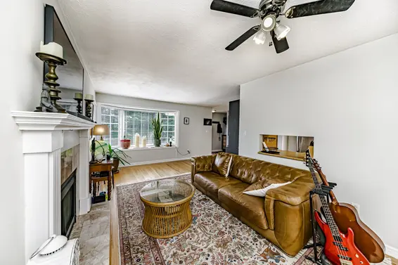 1749 Deep Cove Road, North Vancouver For Sale - image 13