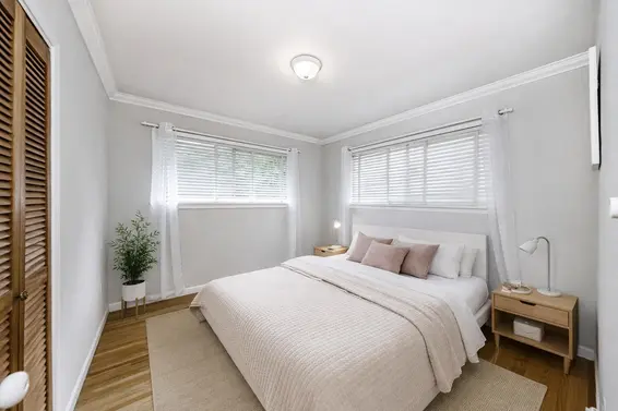 1749 Deep Cove Road, North Vancouver For Sale - image 2