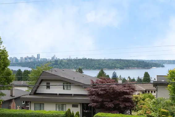 1479 Mathers Avenue, West Vancouver For Sale - image 19