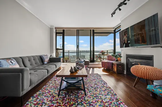 1404 155 West 1st Street, North Vancouver For Sale - image 3
