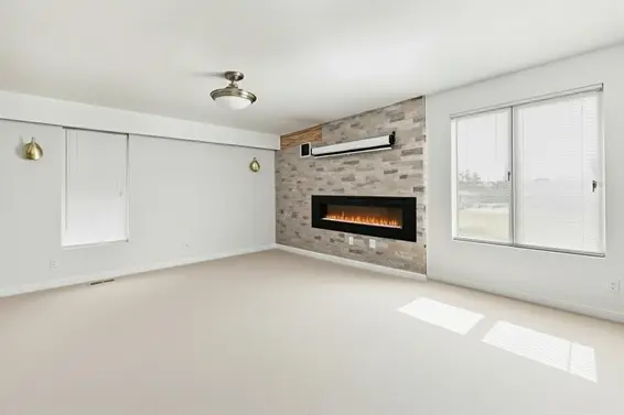 1609 Bewicke Avenue, North Vancouver For Sale - image 13