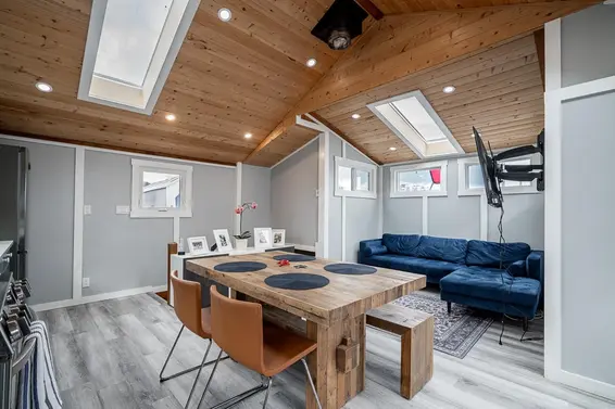A24 415 Esplanade, North Vancouver For Sale - image 3