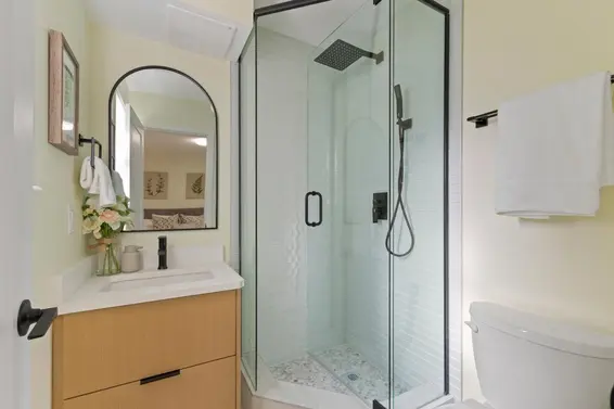 2518 Swinburne Avenue, North Vancouver For Sale - image 16