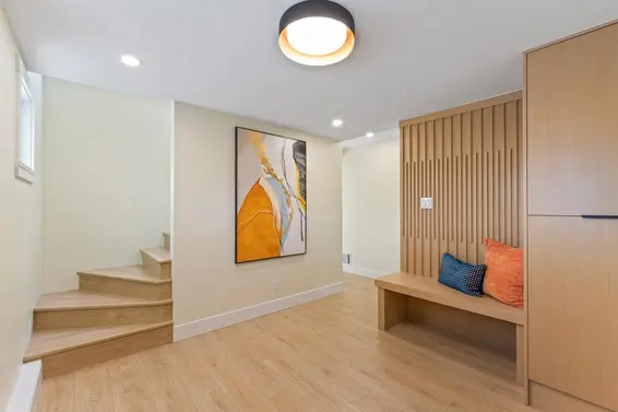 2518 Swinburne Avenue, North Vancouver For Sale - image 3