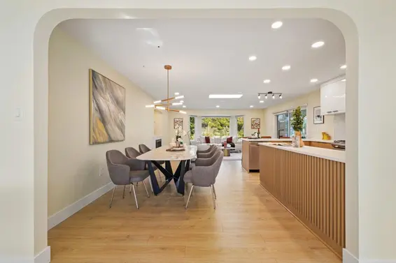 2518 Swinburne Avenue, North Vancouver For Sale - image 7